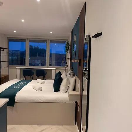 Costays - Apartment 3*